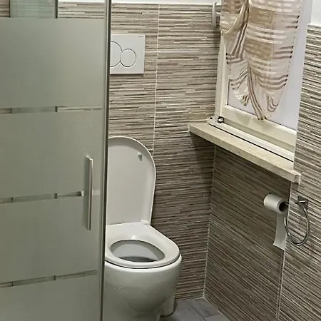 Modern Two Bedroom In Stadio Apartment Verona