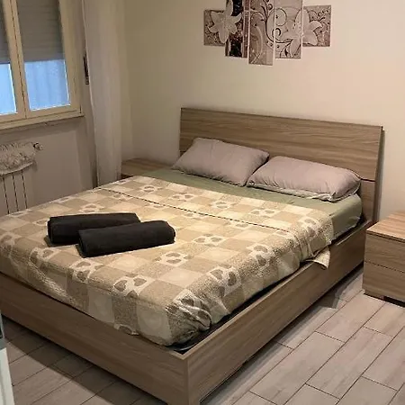 Modern Two Bedroom In Stadio Apartment *