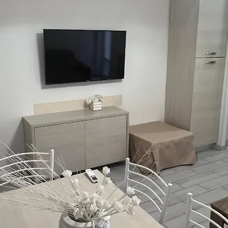 Modern Two Bedroom In Stadio *