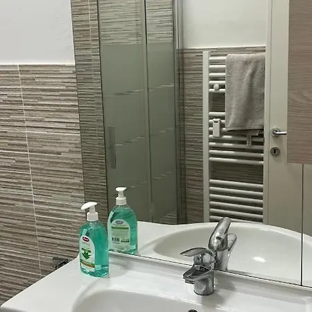 Modern Two Bedroom In Stadio דירה *